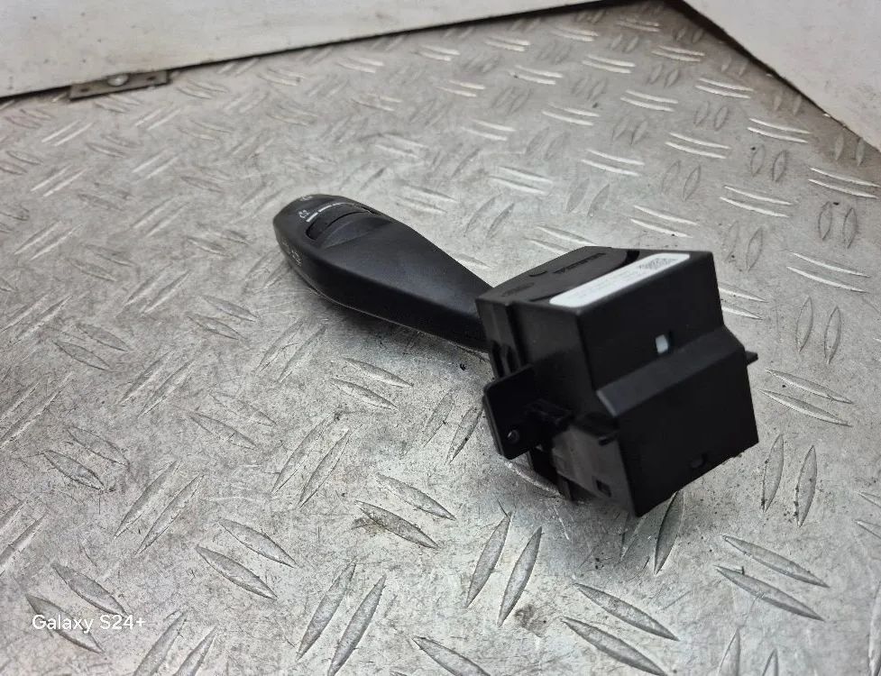 FORD Mondeo 4 generation (2007-2015) Stikla tīrītāja rokturis 6G9T17A553AE 31991677