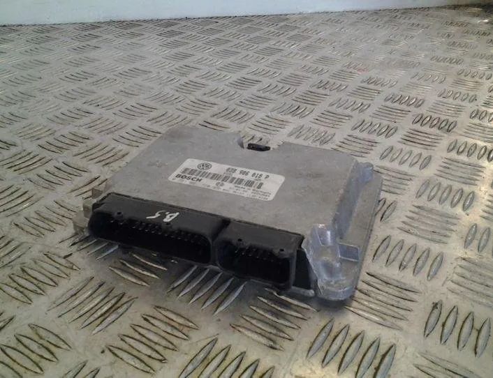 VOLKSWAGEN Passat B5 (1996-2005) Блок управления двигателем 038906018P,0281001720 22231121