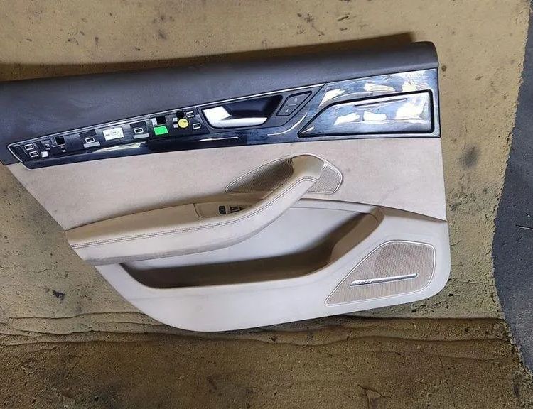 AUDI A8 D2/4D (1994-2002) Обшивка двери задней левой стороны 4H4867317B 31422196