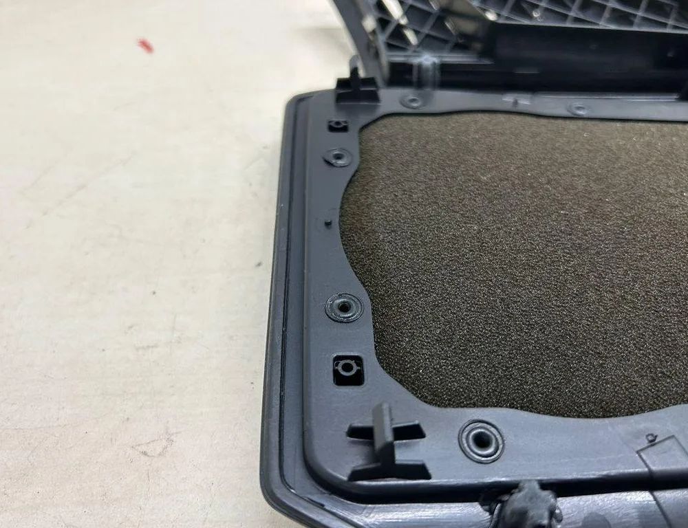 PORSCHE Cayenne 958 (2010-2018) Skaļruņa vāciņš 7P5858189 31422451