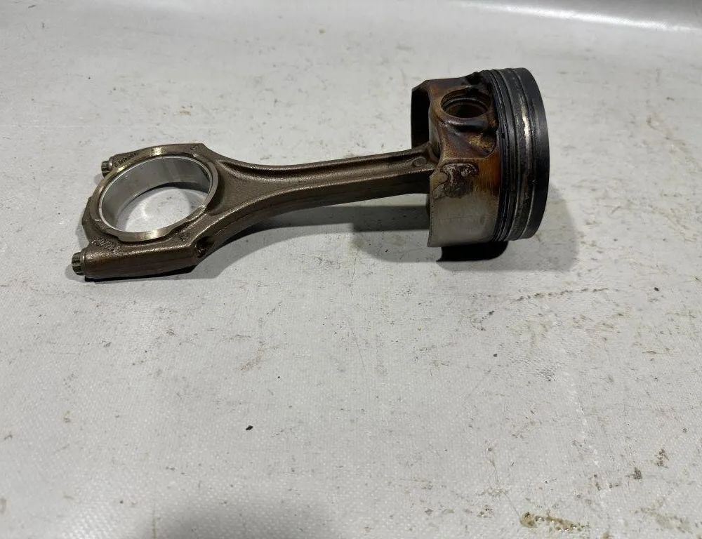 AUDI A8 D2/4D (1994-2002) Virzulis 079107066DT 31422720