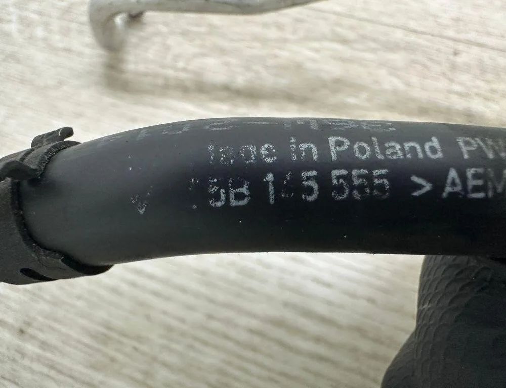 PORSCHE Macan 1 generation (2013-2023) Шланг сапуна 94610726031 31422836