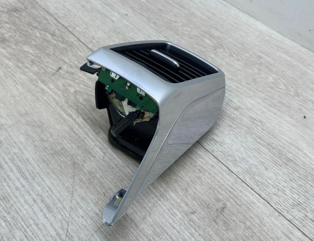 PORSCHE Panamera 970 (2009-2016) Gaisa restes aizmugurē 970553171 31425182