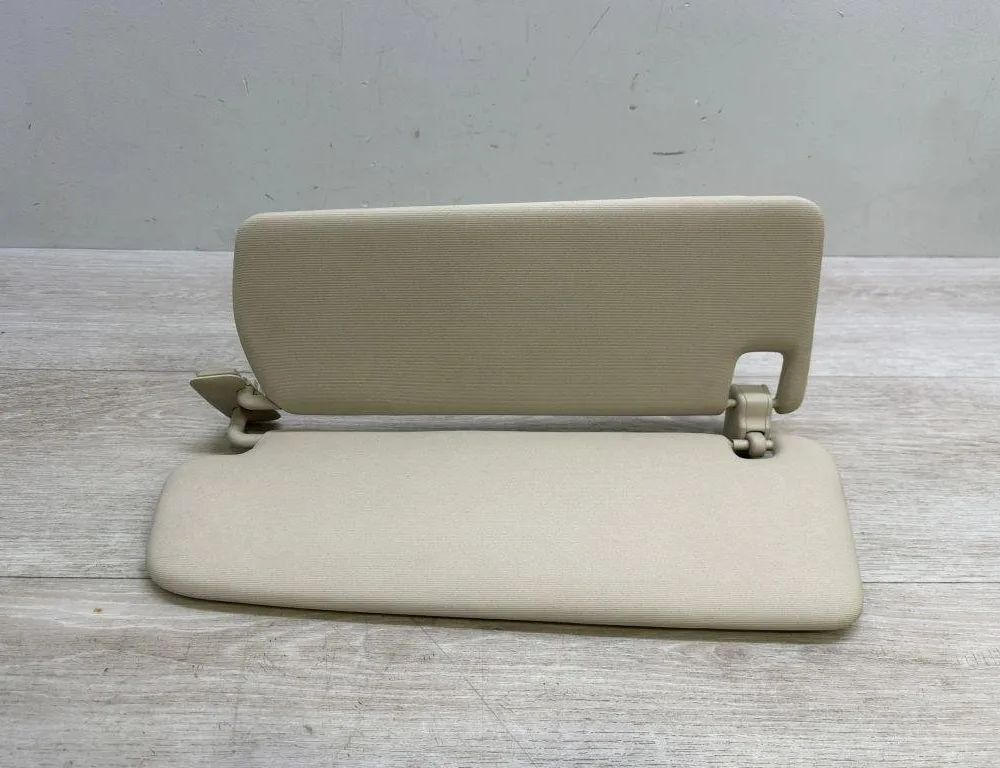 VOLKSWAGEN Touareg 2 generation (2010-2018) Right Side Sun Visor 7P0857552 31425194