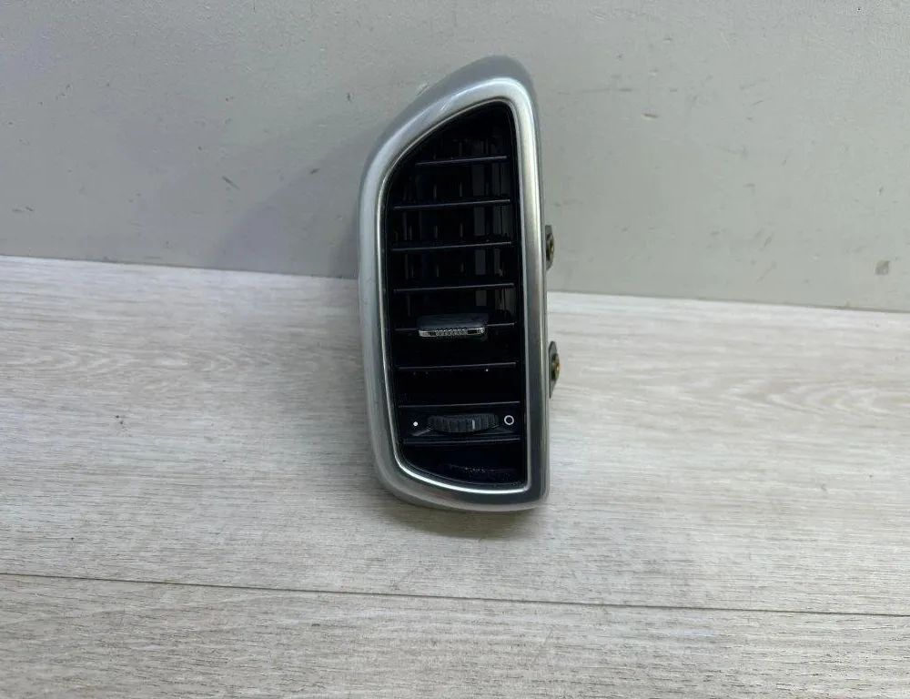 PORSCHE Cayenne 958 (2010-2018) Вентиляционные отверстия в приборной панели 95855270401,7P5819704A 31425325