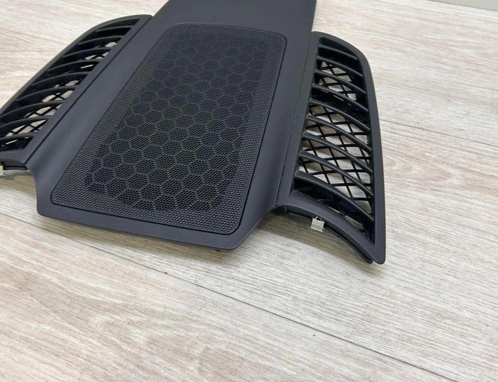 PORSCHE Cayenne 958 (2010-2018) Skaļruņa vāciņš 7P5858189 31425375