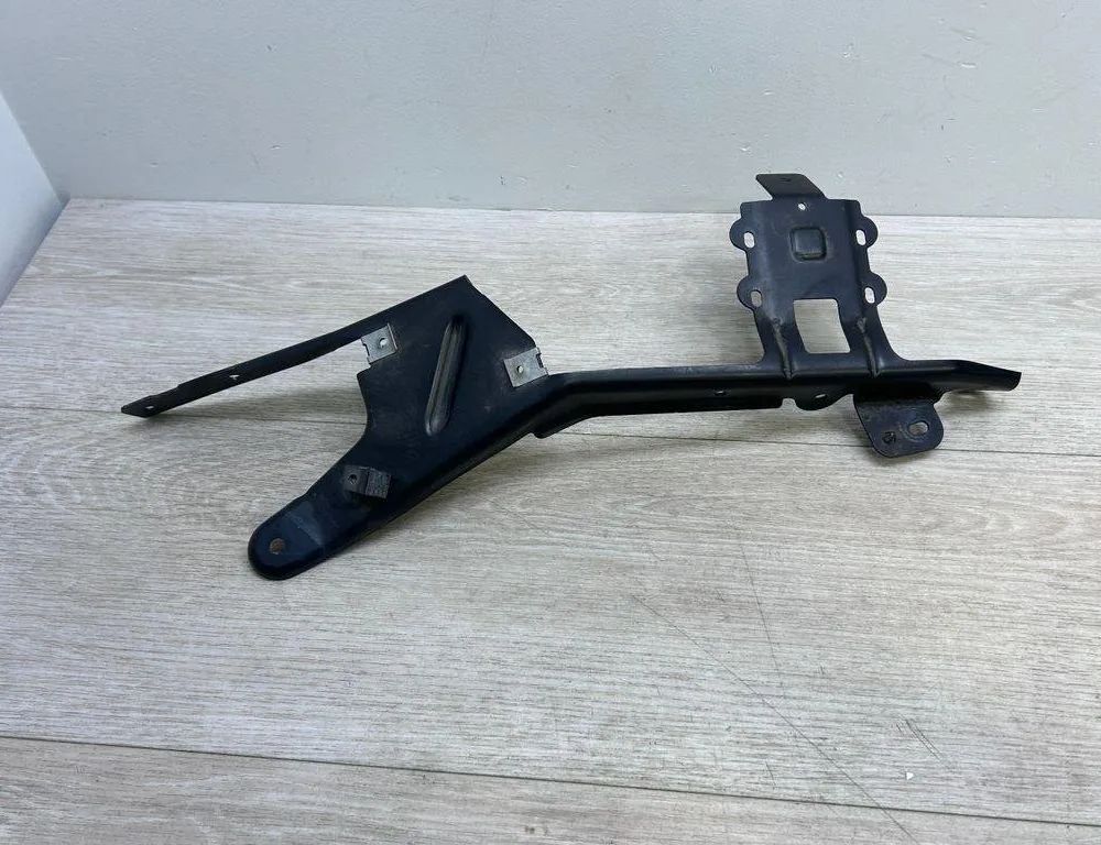 PORSCHE Panamera 970 (2009-2016) Front Left Fender Holder 97061020103 31425525