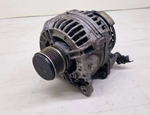 SKODA Octavia 2 generation (2004-2013) Генератор 8EL738192001 31897255