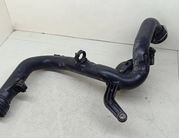 VOLKSWAGEN Golf 8 generation (2019-2023) Starpdzesētāja / interkūlera truba 1K0145770B 31897339