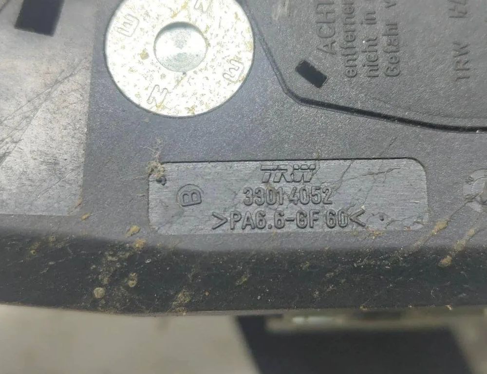 VOLKSWAGEN Touran 1 generation (2003-2015) Ремень безопасности передний левый 33014052 31900835