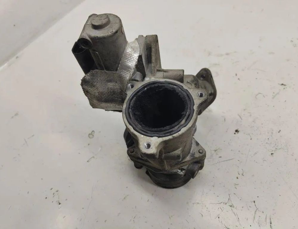 VOLKSWAGEN Caddy 3 generation (2004-2015) EGR Valve 03G129637A 31901111