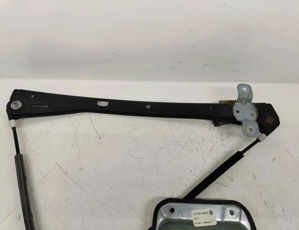 VOLKSWAGEN Variant VII TDI (2014-2024) Стеклоподъемник задней правой двери 1K5837462B 31901751