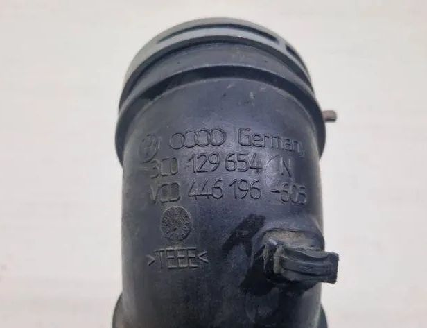 VOLKSWAGEN Caddy 3 generation (2004-2015) Другие трубы 3C0129654N 31902147