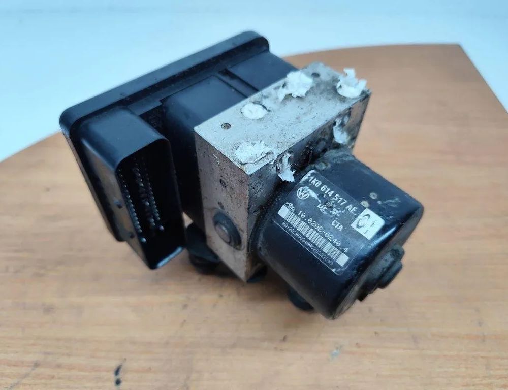 VOLKSWAGEN Touran 1 generation (2003-2015) ABS Pump 10096003593,1K0907379AC 31999959