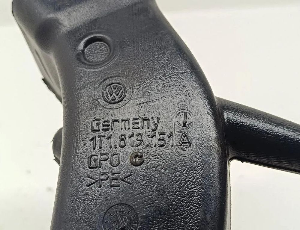 VOLKSWAGEN Caddy 3 generation (2004-2015) Air Intake Tube 1T1819151A 32000841