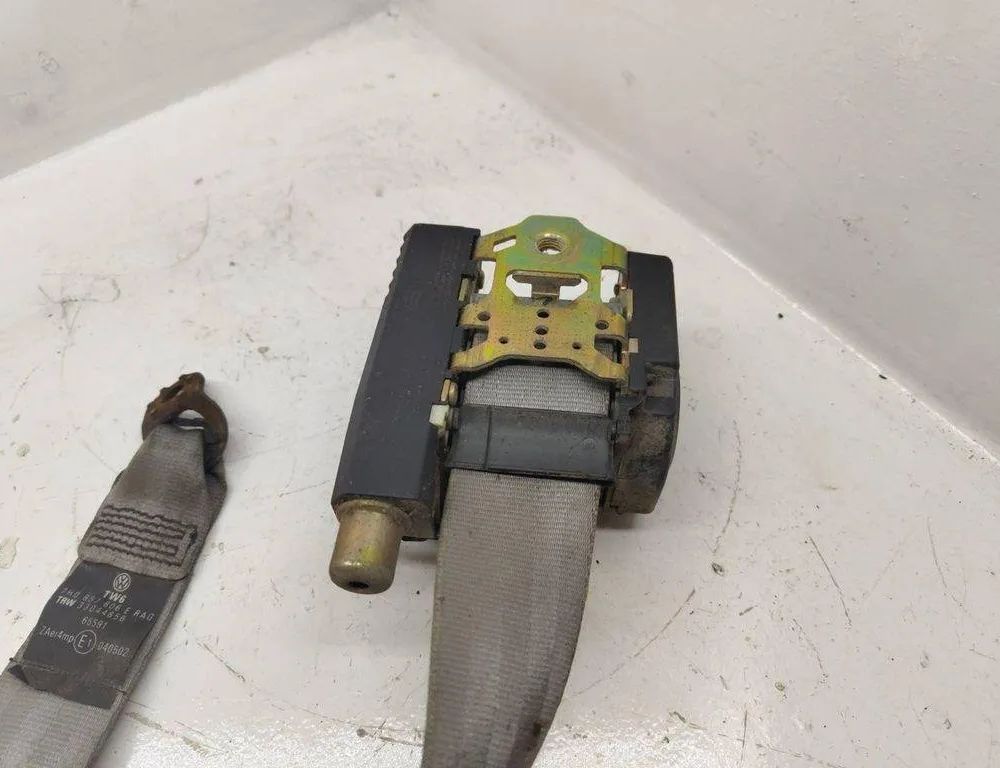 VOLKSWAGEN Transporter T5 (2003-2015) Front Left Seatbelt 7H0857806E 32000874