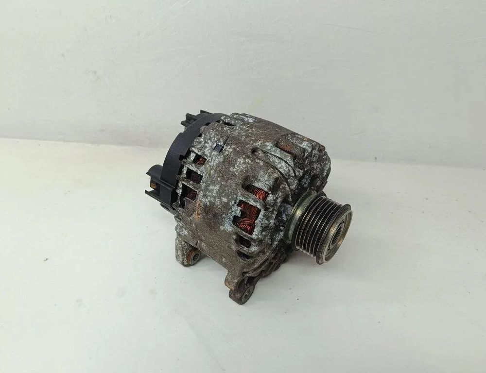 SKODA Octavia 2 generation (2004-2013) Генератор 2617854B,03L903024M 32000907