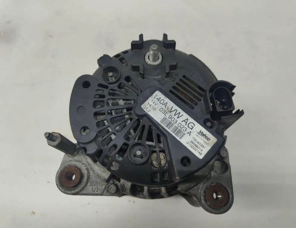 VOLKSWAGEN Golf 8 generation (2019-2023) Ģenerators 03L903023A 32000954