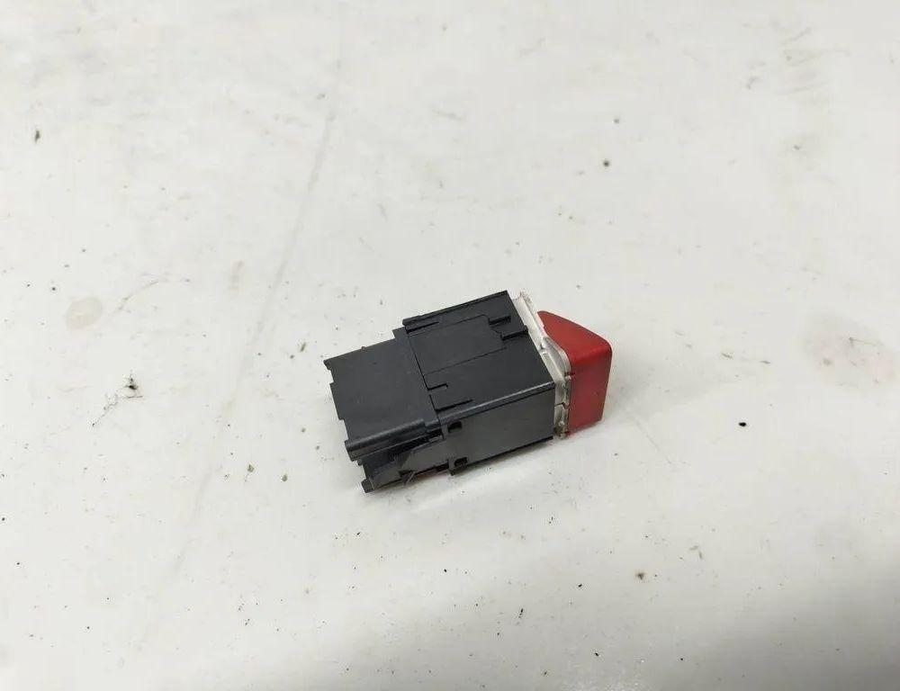 VOLKSWAGEN Jetta 3 generation (1992-1998) Avārijas poga 1K0953509A 32001259