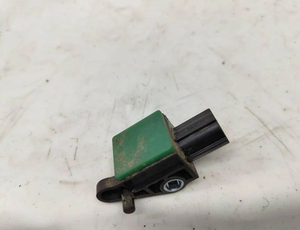 VOLKSWAGEN Passat B7 (2010-2015) Боковой датчик удара левый 5N0959351 32001350