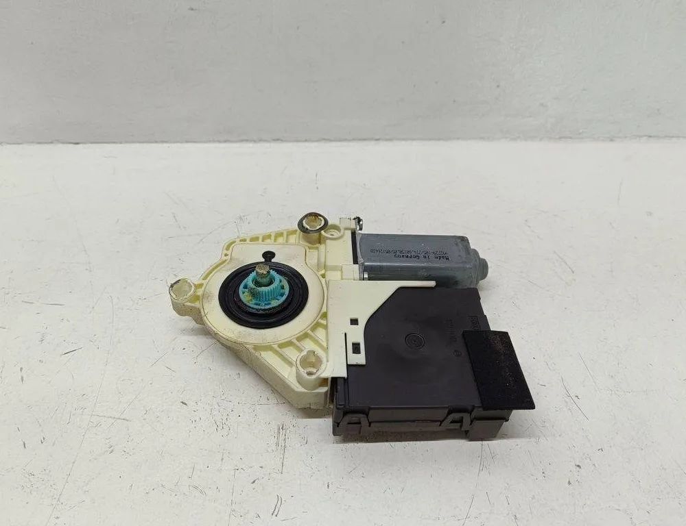 VOLKSWAGEN Passat B7 (2010-2015) Front Left Door Window Regulator Motor 974629103,1K0959792L 32001648