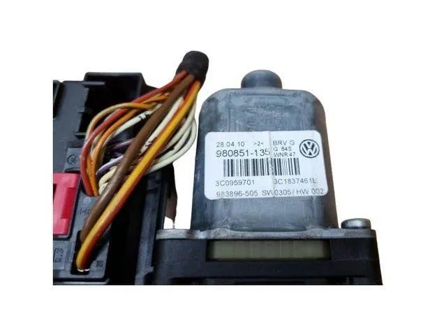 VOLKSWAGEN Passat B6 (2005-2010) Priekšējo kreiso durvju logu pacēlāja motorīts 3C1837461L,3C0959701,980851135 26558233