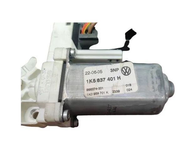 VOLKSWAGEN Jetta 5 generation (2005-2011) Priekšējo labo durvju logu pacēlājs 1K5837401H,1K0959701K 26559581