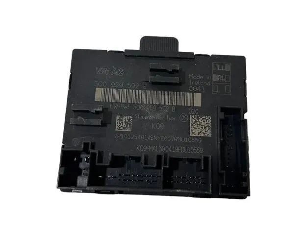 AUDI A3 8V (2012-2020) Блок управления дверей левый задний 5Q0959592E,5Q0959592B,300418EDU10559 26572730