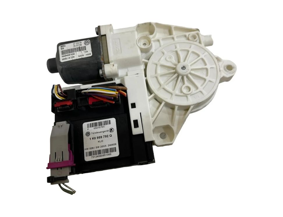 VOLKSWAGEN Tiguan 1 generation (2007-2017) Маторчик стеклоподъемника передней левой двери 5N0959702B 29946662