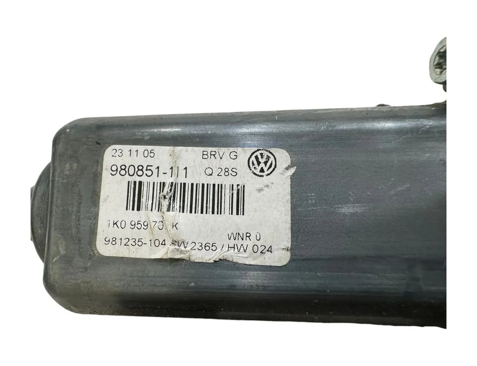 VOLKSWAGEN Passat B6 (2005-2010) Priekšējo kreiso durvju logu pacēlāja motorīts 981235104,980851111 29953781