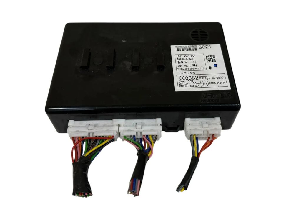 HYUNDAI i20 PB (1 generation) (2008-2014) Другие блоки управления 954001J002 29967456