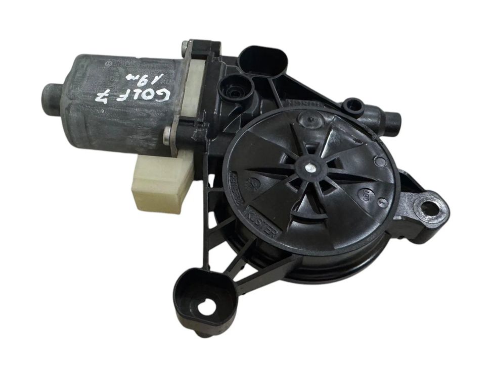 VOLKSWAGEN Golf 7 generation (2012-2024) Front Left Door Window Regulator Motor 0130822077 29976760