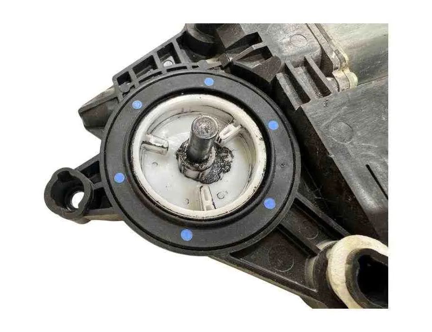 VOLKSWAGEN Caddy 3 generation (2004-2015) Маторчик стеклоподъемника передней левой двери 1T0959701T 32413403