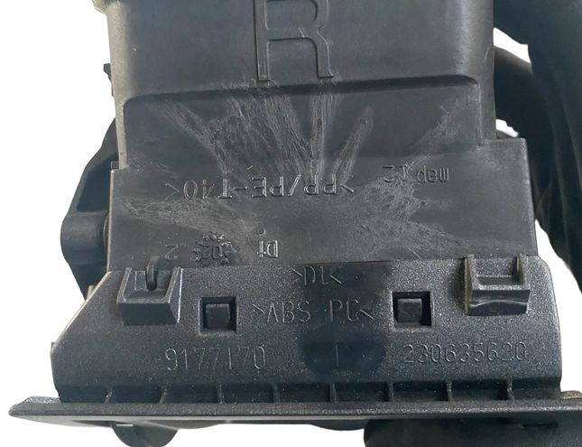 OPEL Signum C (2003-2008) Вентиляционные отверстия в приборной панели 230635620 33097496