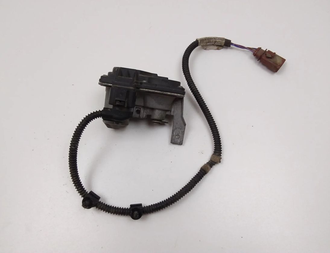 SKODA Octavia 3 generation (2013-2020) Izplūdes vārsti 51500203 12052390