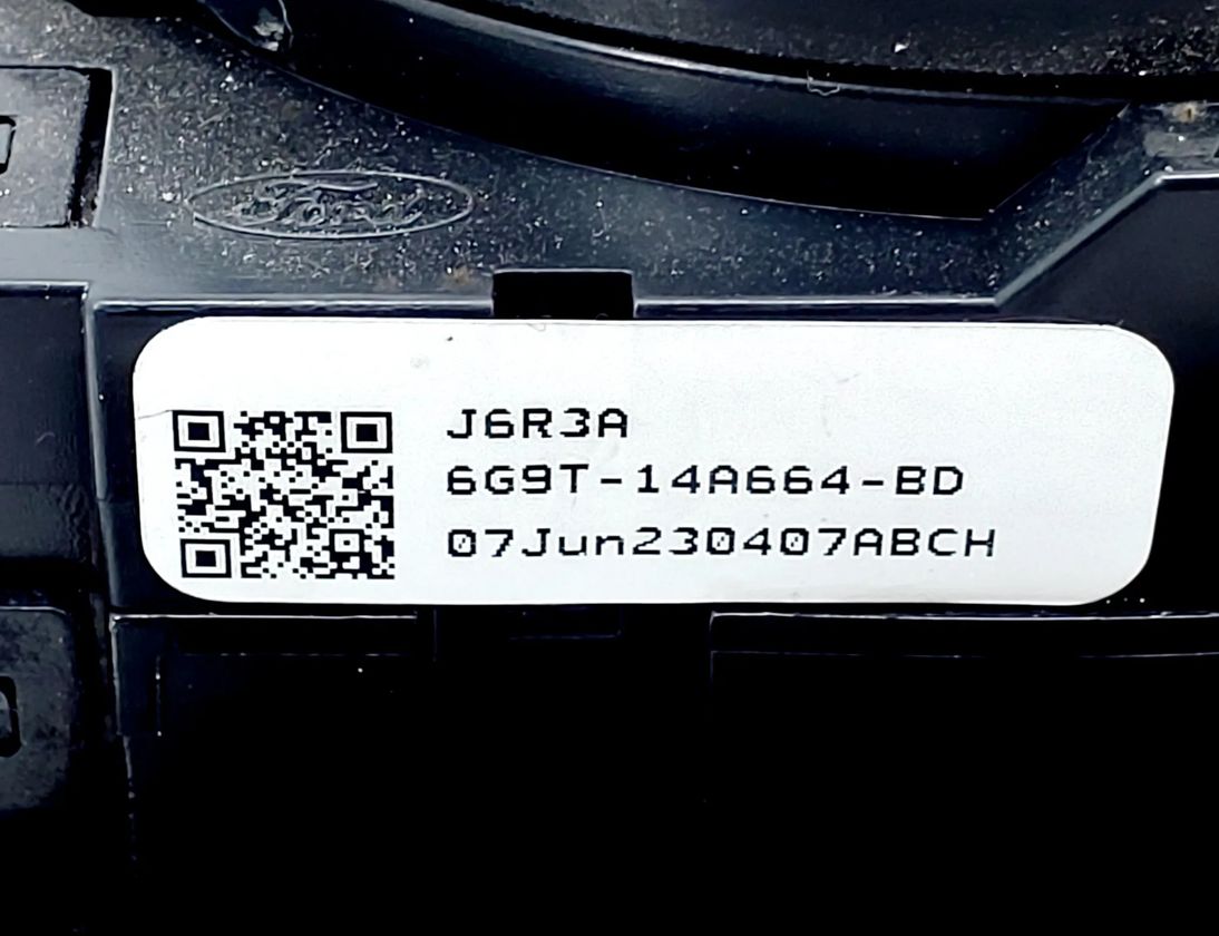 FORD S-Max 1 generation (2006-2015) Подрулевой переключатель 6G9T-17A553-AE,6G9T-13335-BE,6G9T-14A664-BD,6G9T-13N064-DH 18131177