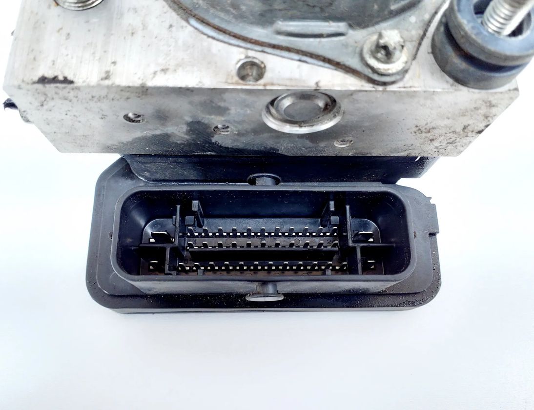 NISSAN X-Trail T32 (2013-2022) Абс блок 476604CC0A 24484659