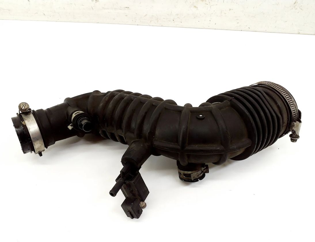 NISSAN Qashqai 2 generation (2013-2023) Starpdzesētāja / interkūlera truba 8200603558,70134303 28262154