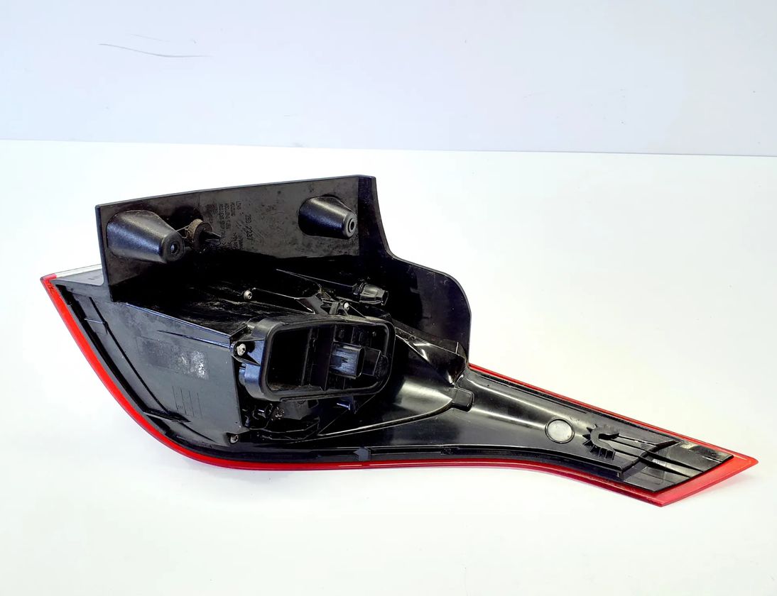 OPEL Crossland X 1 generation (2017-2023) Rear Left Taillight 2DS2237 30739262