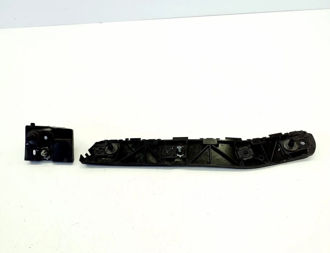 FORD Kuga 2 generation (2013-2020) Aizmugurējā kreisā bampera stiprinājums GV4417E851-A,GV44-17D949-A 32754651