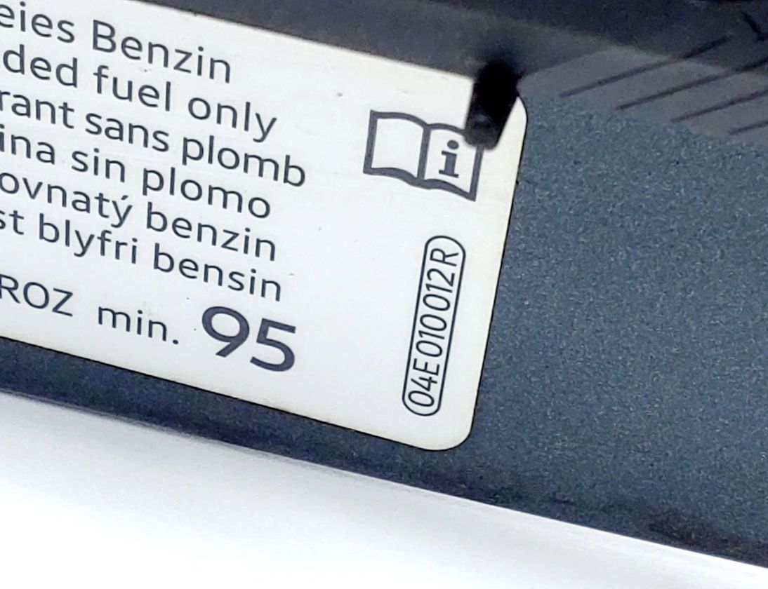 SKODA Scala 1 generation (2019-2023) Fuel Tank Flap 04E010012R,657809702,8V0862159A 32973286