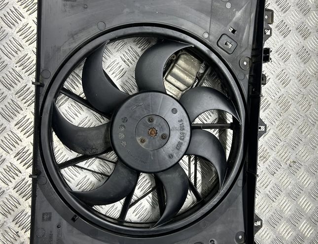 VOLVO V70 2 generation (2000-2008) Engine Cooling Fan Radiator 30680547 22020846