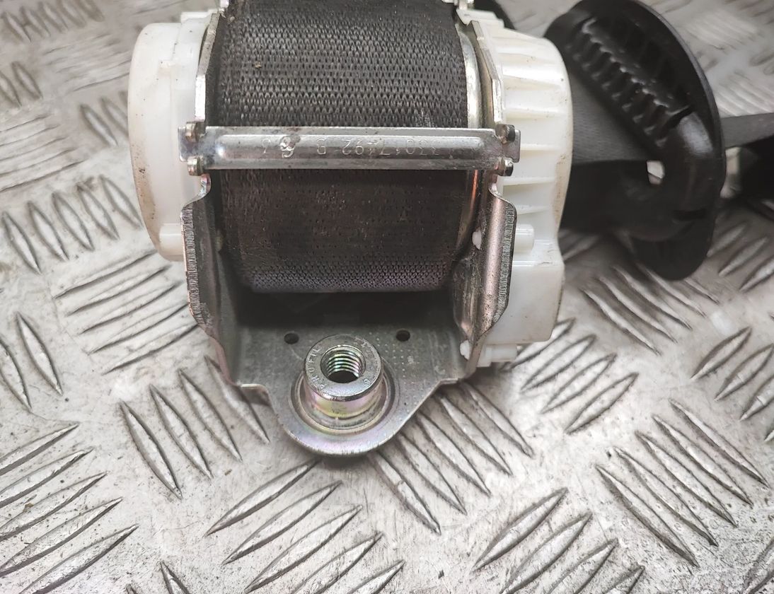 BMW 3 Series E90/E91/E92/E93 (2004-2013) Ремень безопасности передний правый S29117220 25392296