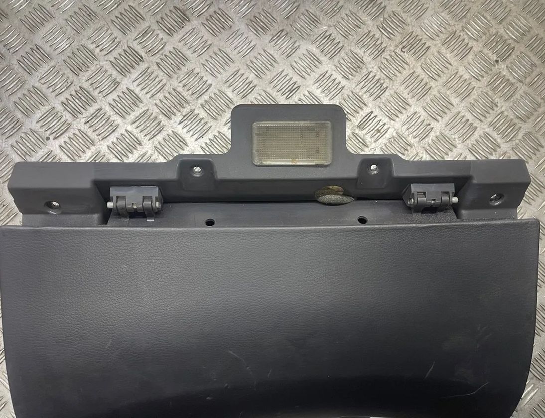 VOLVO S80 1 generation (1998-2006) Cimdu nodalījums 9164486 28813725