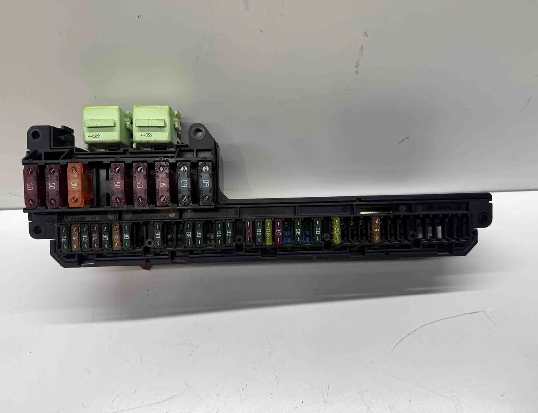 BMW 5 Series E60/E61 (2003-2010) Блок предохранителей 6932452 32595406