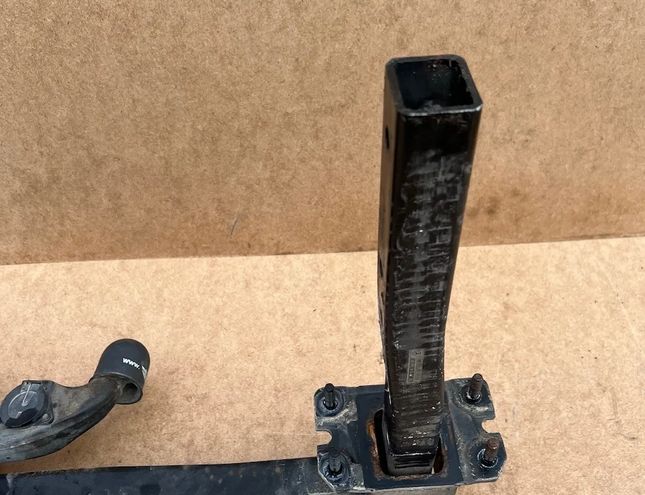 MERCEDES-BENZ E-Class W211/S211 (2002-2009) Съемный крюк A2113100704 33050612