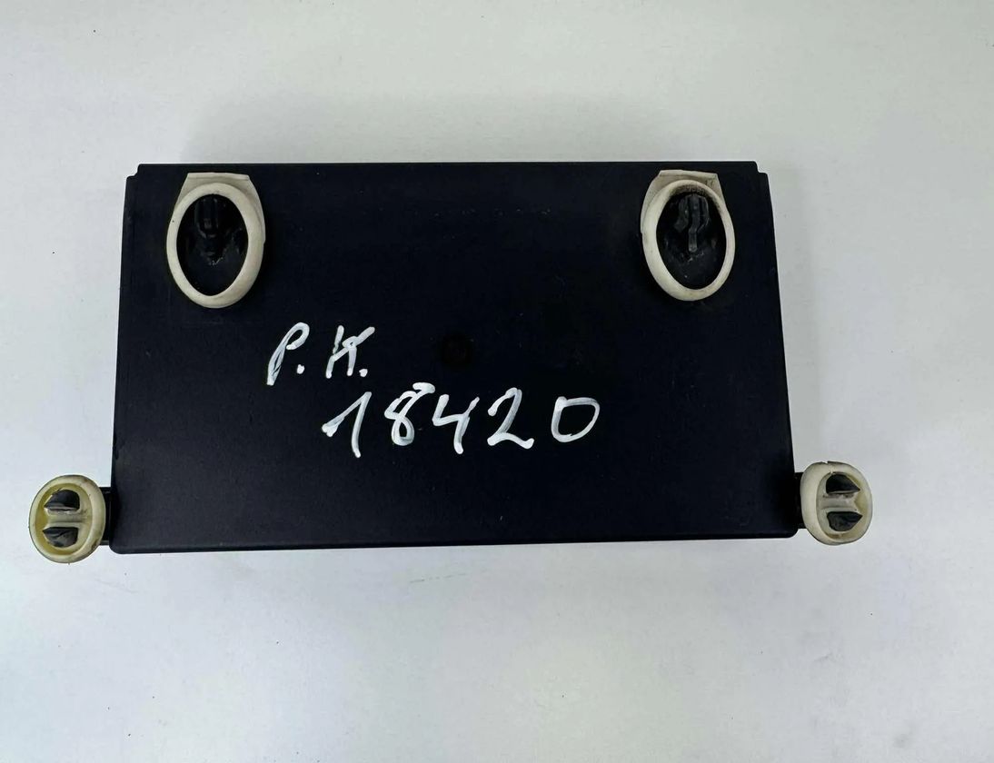 MERCEDES-BENZ E-Class W211/S211 (2002-2009) Блок управления дверей передние левые 2118207526 33069249