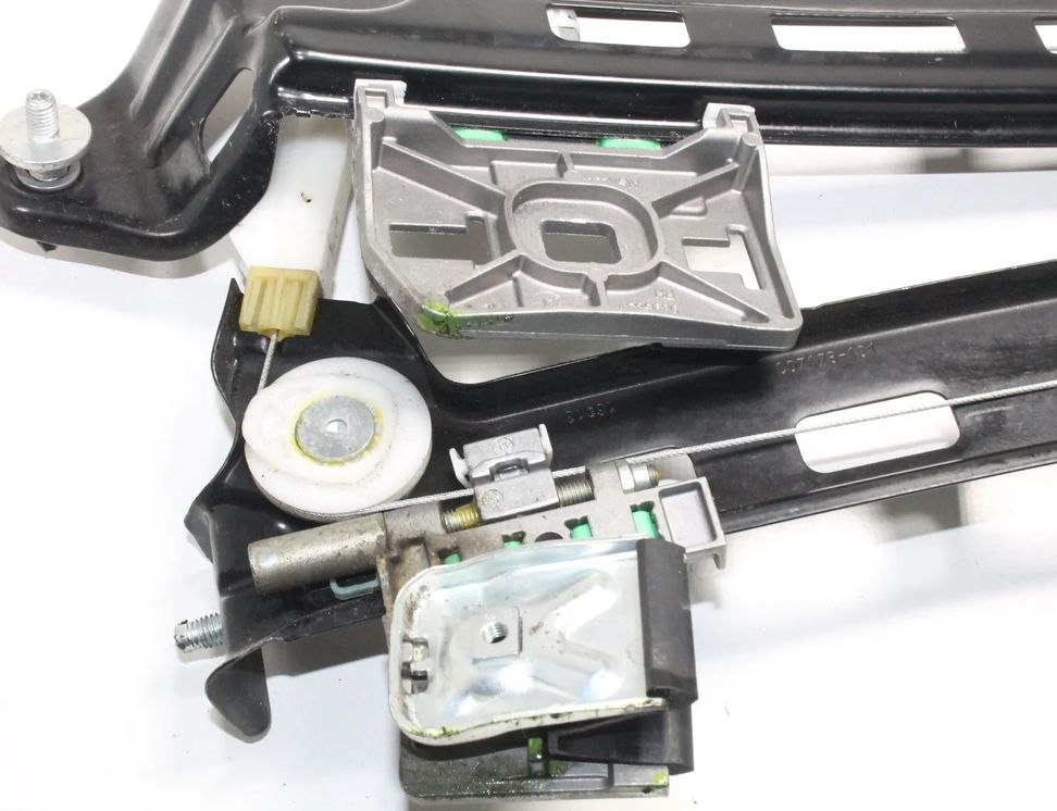 VOLKSWAGEN Passat CC 1 generation (2008-2017) Priekšējo labo durvju logu pacēlājs 3C8837462J 11290956