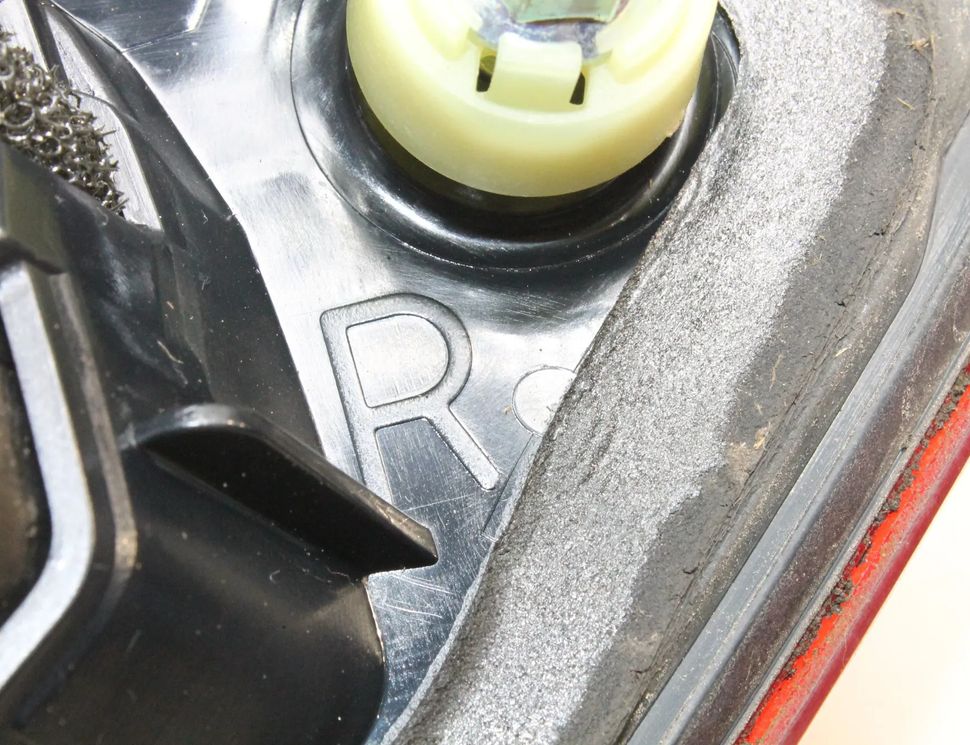 MAZDA CX-5 1 generation (2011-2020) Фонарь крышки багажника правый KD53513F0 12240829