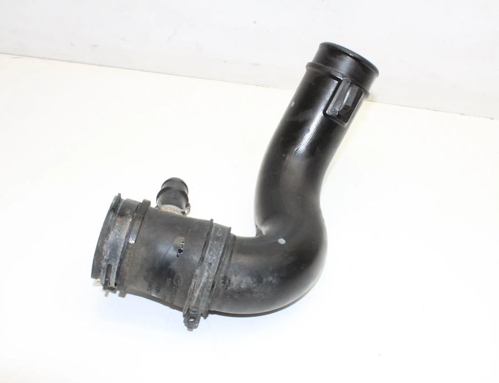 MAZDA 3 BM (2013-2019) Air Intake Tube SH0113231 17635399